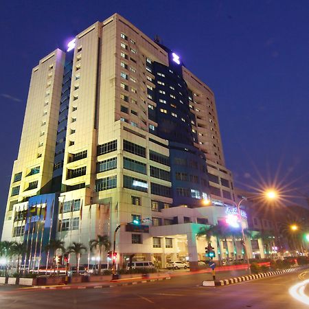 Mega Hotel Sdn Bhd Miri Dış mekan fotoğraf