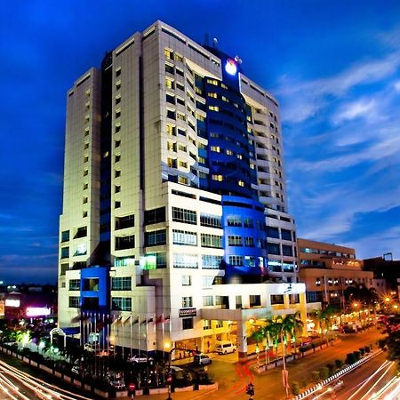 Mega Hotel Sdn Bhd Miri Dış mekan fotoğraf