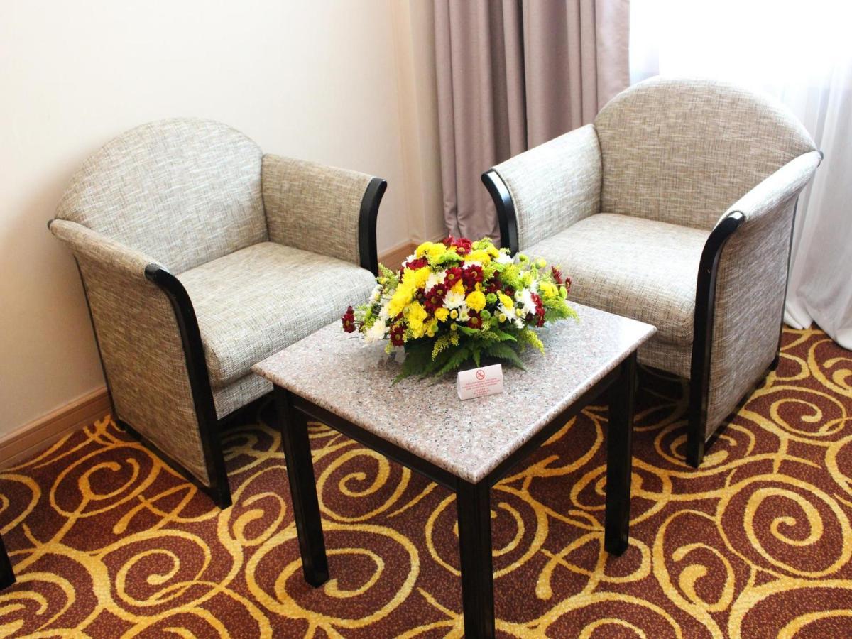 Mega Hotel Sdn Bhd Miri Dış mekan fotoğraf