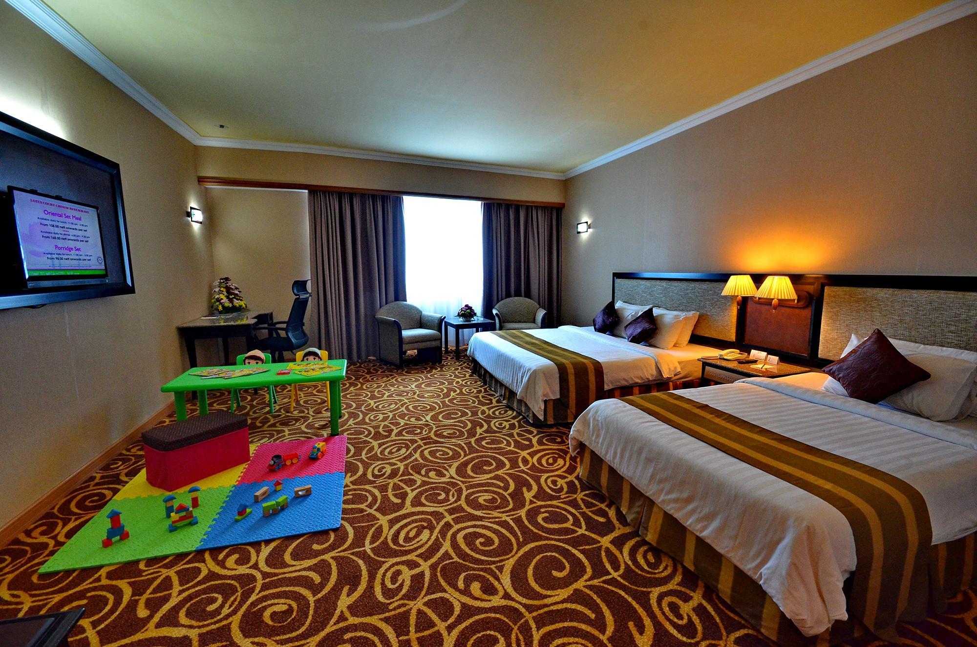 Mega Hotel Sdn Bhd Miri Dış mekan fotoğraf