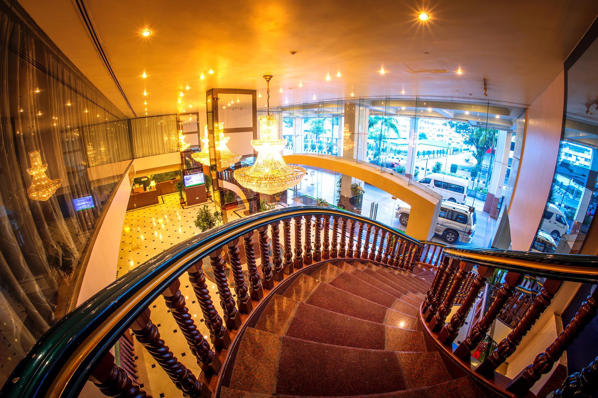 Mega Hotel Sdn Bhd Miri Dış mekan fotoğraf