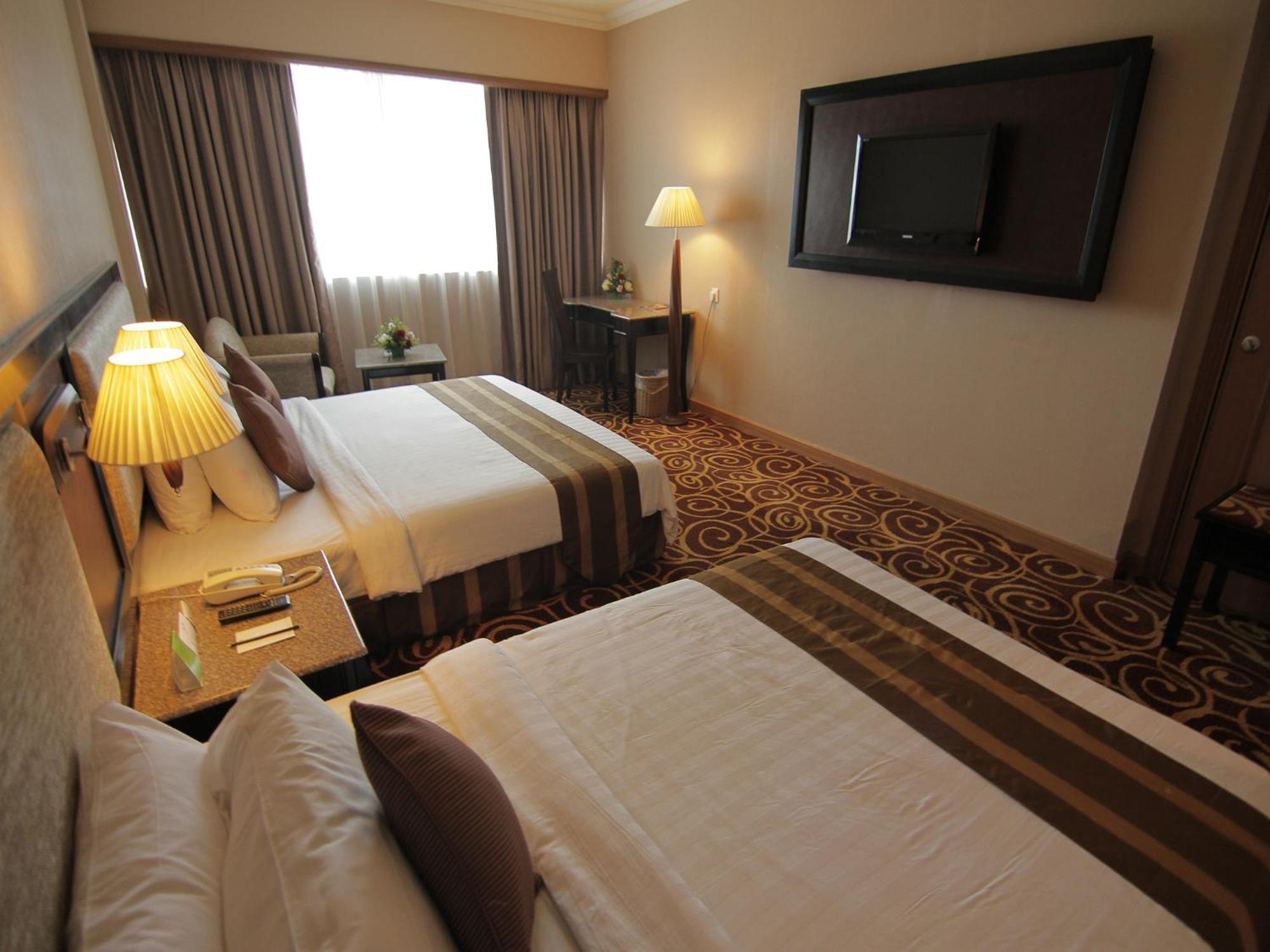 Mega Hotel Sdn Bhd Miri Dış mekan fotoğraf