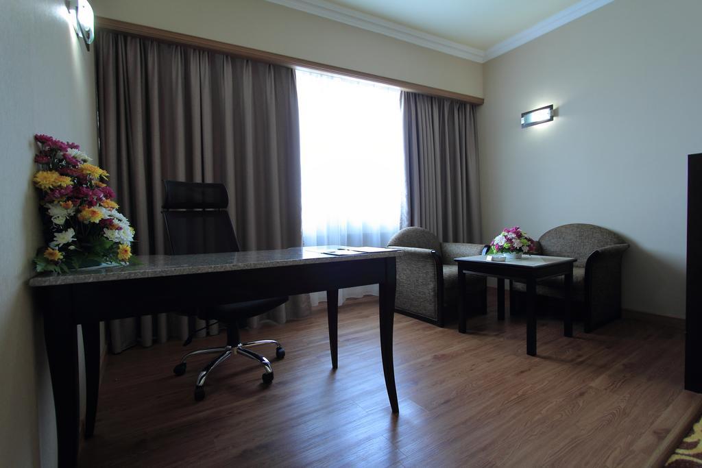 Mega Hotel Sdn Bhd Miri Oda fotoğraf