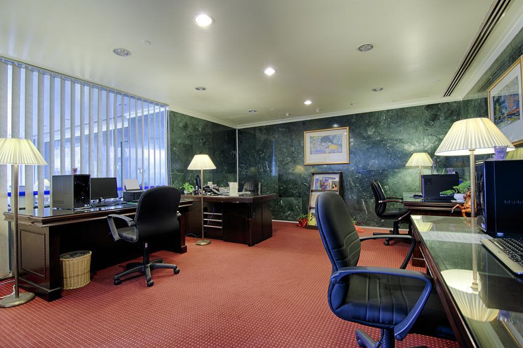 Mega Hotel Sdn Bhd Miri Dış mekan fotoğraf