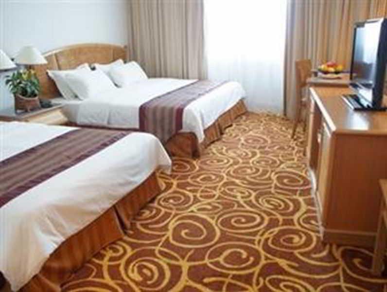 Mega Hotel Sdn Bhd Miri Dış mekan fotoğraf