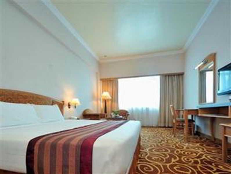 Mega Hotel Sdn Bhd Miri Dış mekan fotoğraf