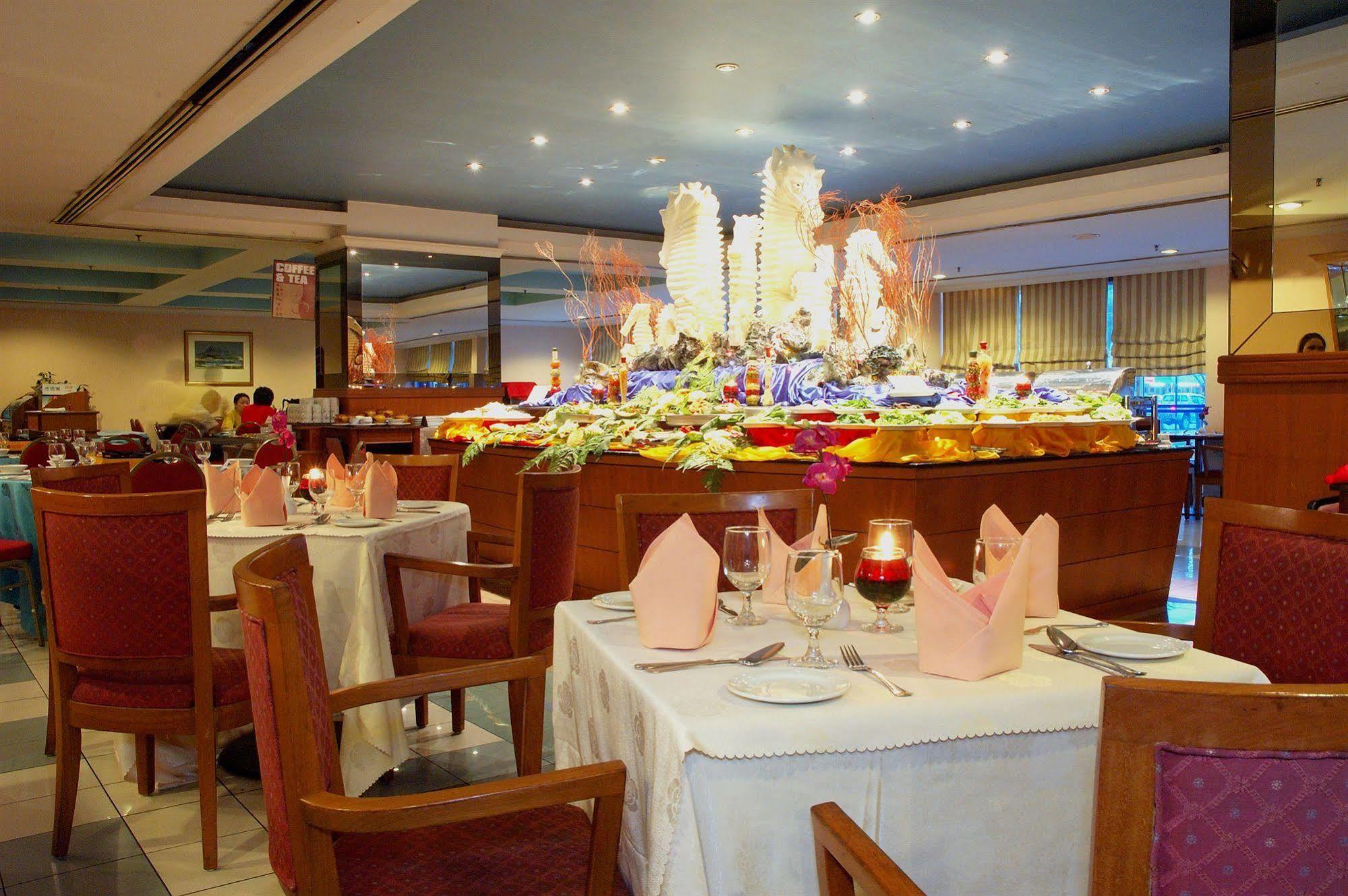 Mega Hotel Sdn Bhd Miri Dış mekan fotoğraf